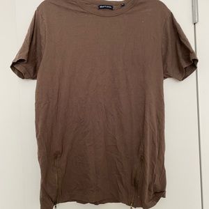 BRAVE SOUL TEE WITH ZIPPER DETAILS